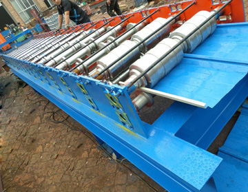 820型角驰压瓦机