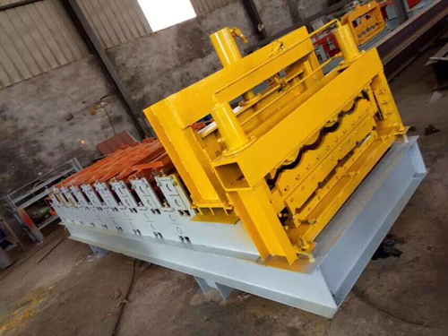 820-840双层压瓦机